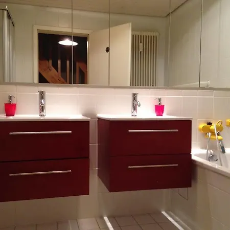 Haus Schonwald فندق