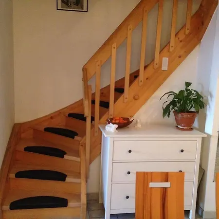 Haus Schonwald فندق *